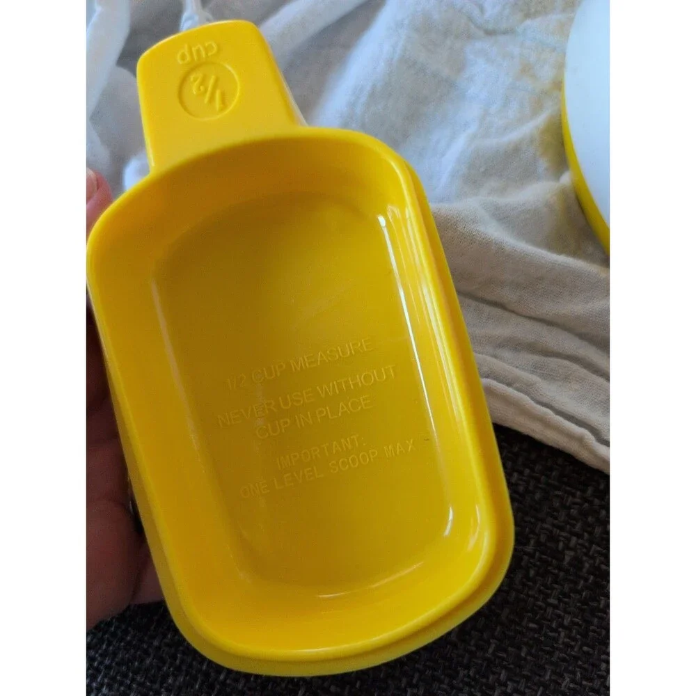 Presto Poppette  Electric Popcorn Maker only used twice, works perfectly